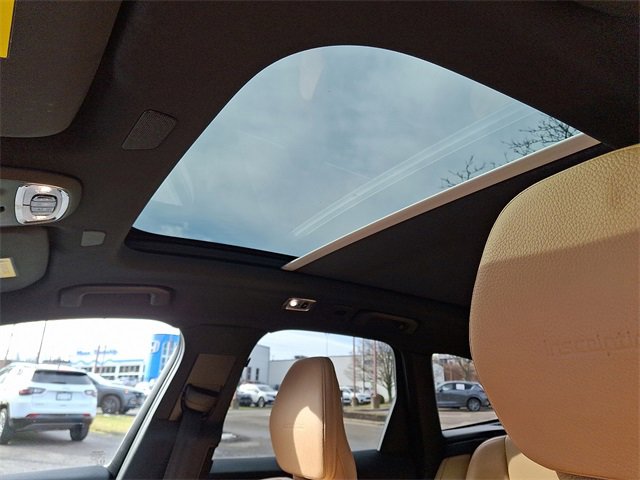 Used 2020 Volvo XC60 T5 Inscription image 14