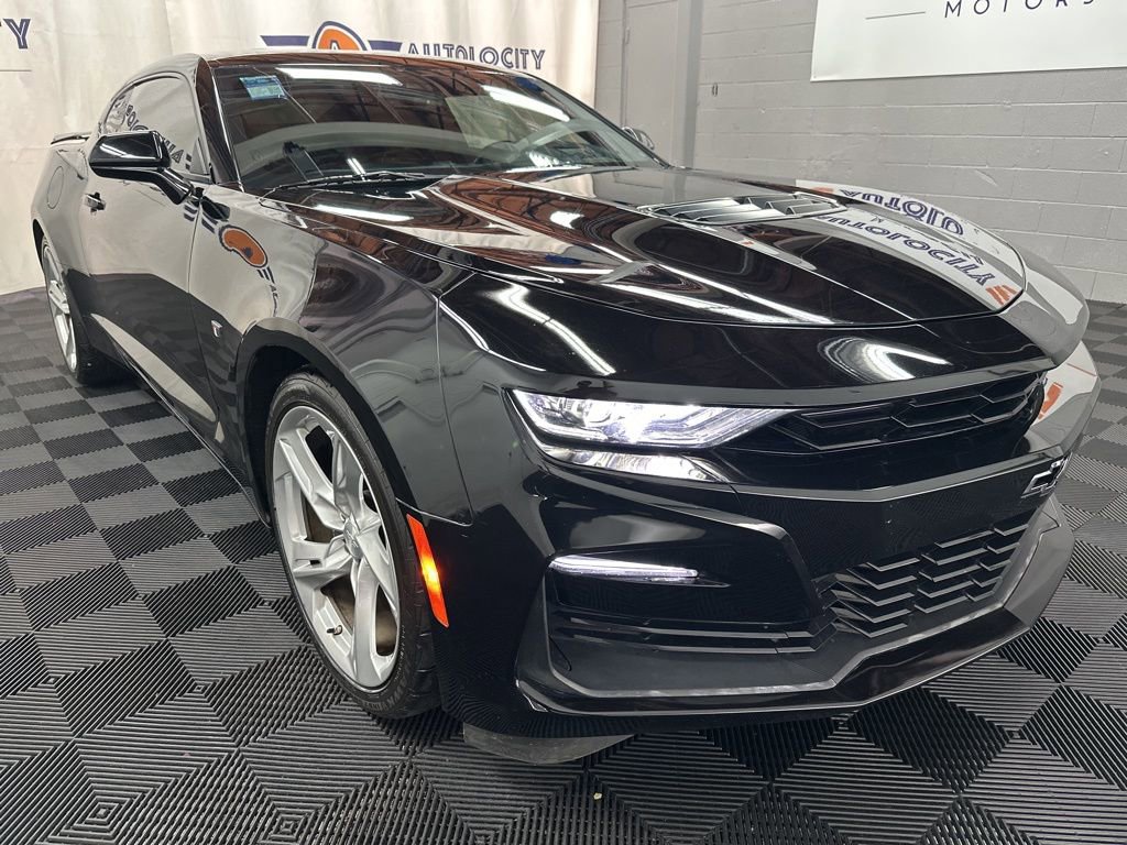 Used 2019 Chevrolet Camaro SS RWD image 2