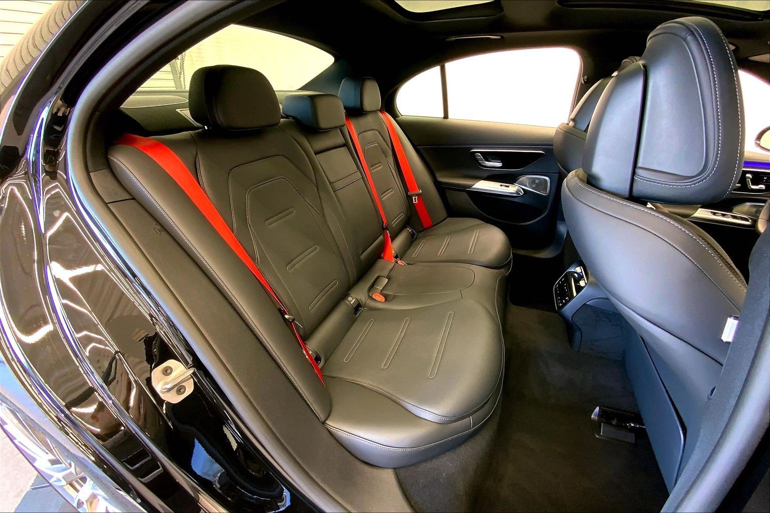 Used 2025 Mercedes-Benz E 53 AMG e 4MATIC Sedan image 21