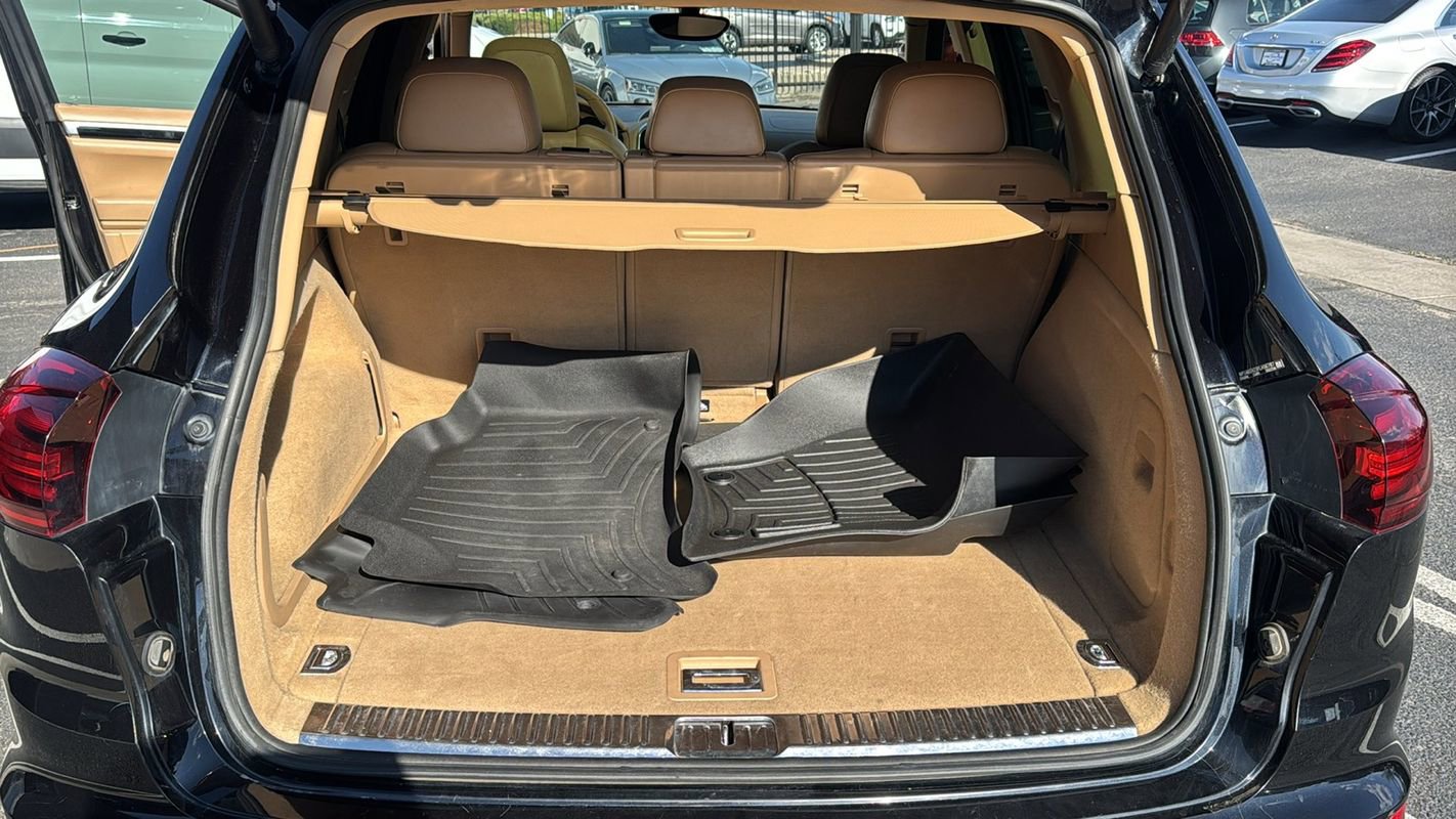 Used 2015 Porsche Cayenne S AWD/4WD image 15