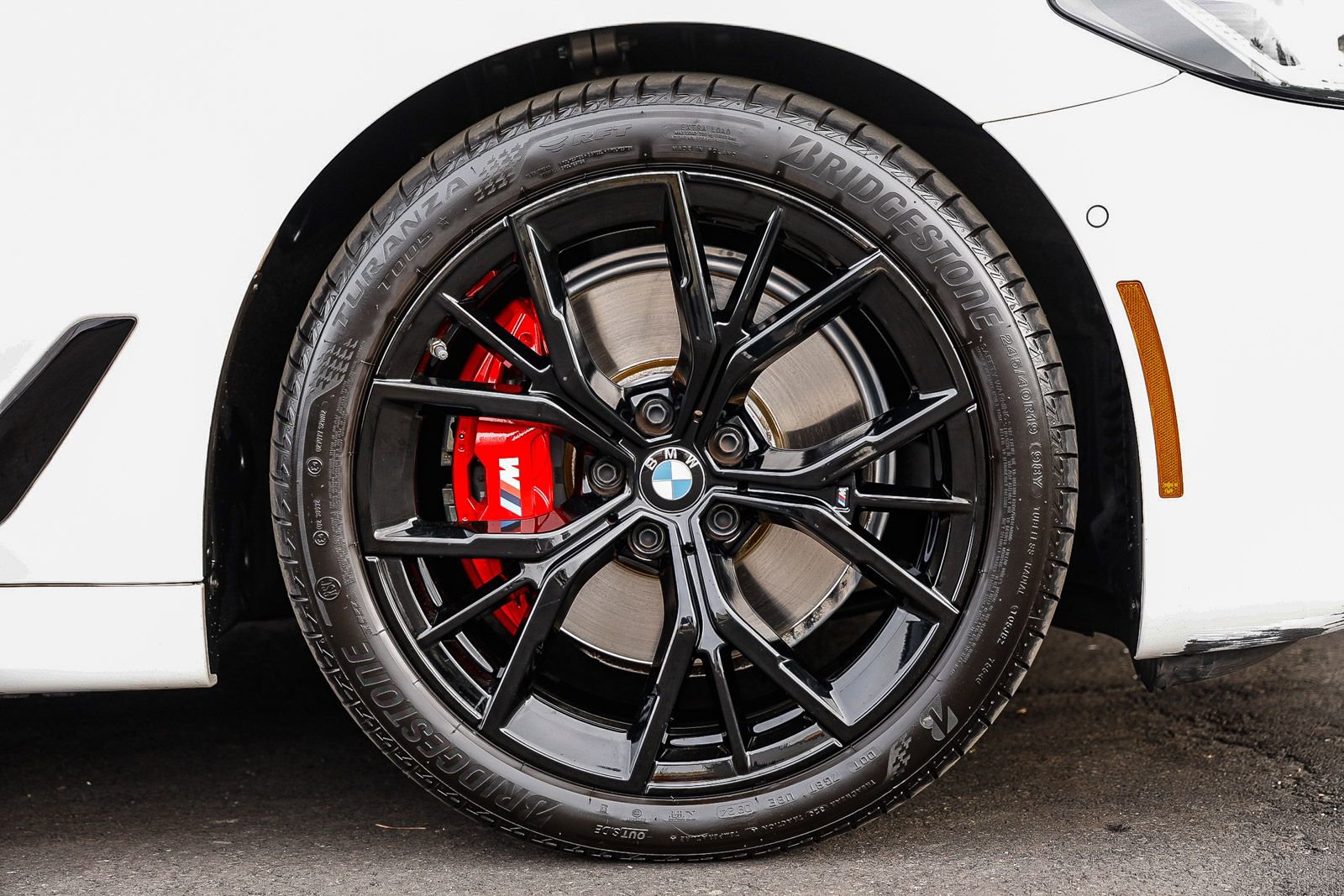 Used 2023 BMW 530i w/ M Sport Package image 9