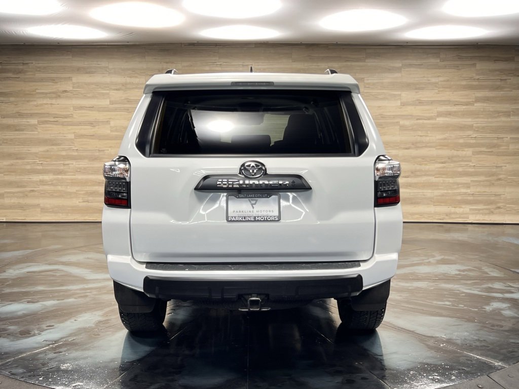 Used 2024 Toyota 4Runner TRD Off-Road image 12