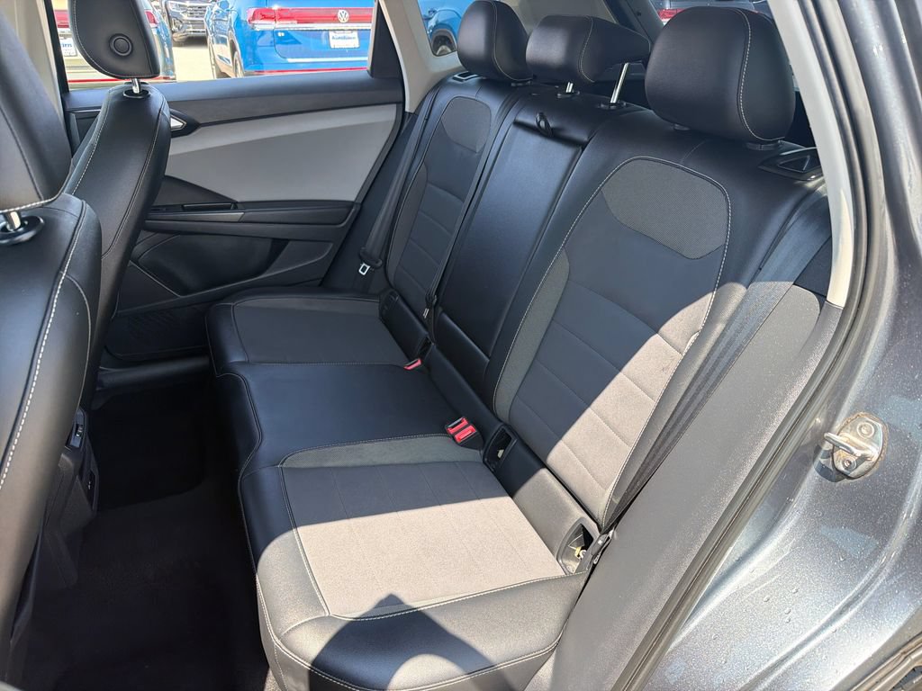 Certified 2022 Volkswagen Taos SE AWD/4WD image 21