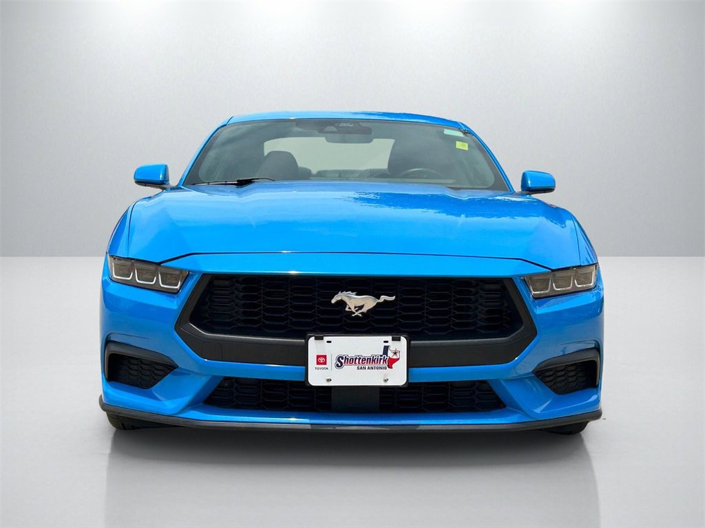 Used 2024 Ford Mustang Premium image 2