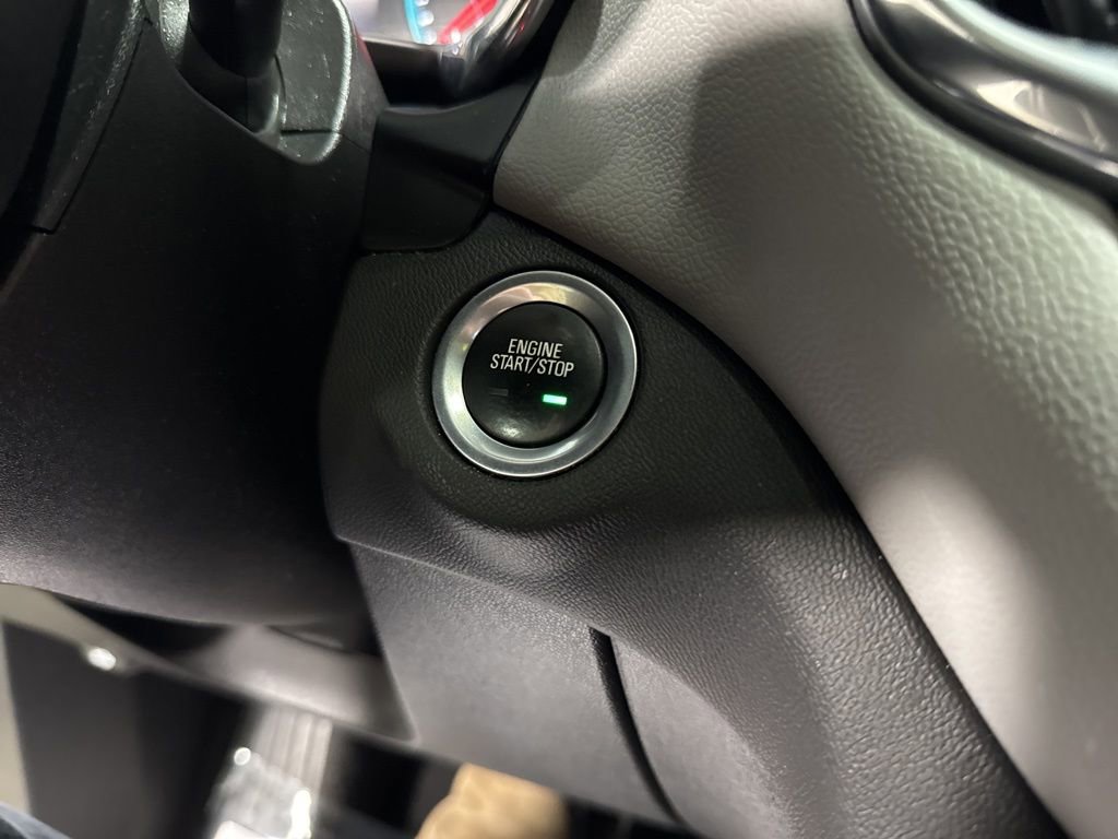 Used 2023 Chevrolet Equinox LS FWD image 21