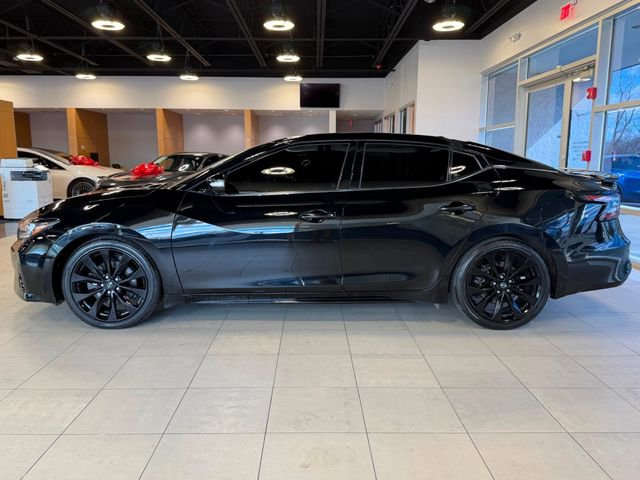 Used 2023 Nissan Maxima SR w/ Sport Mat Group FWD image 7