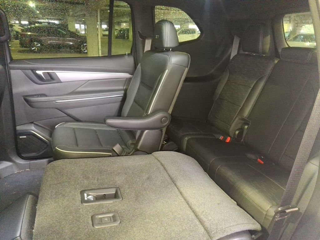 Used 2026 Buick Enclave Sport Touring w/ Power Package image 11