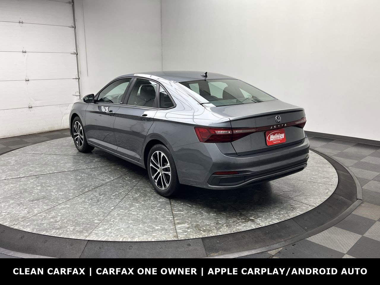 Used 2025 Volkswagen Jetta Sport FWD image 2