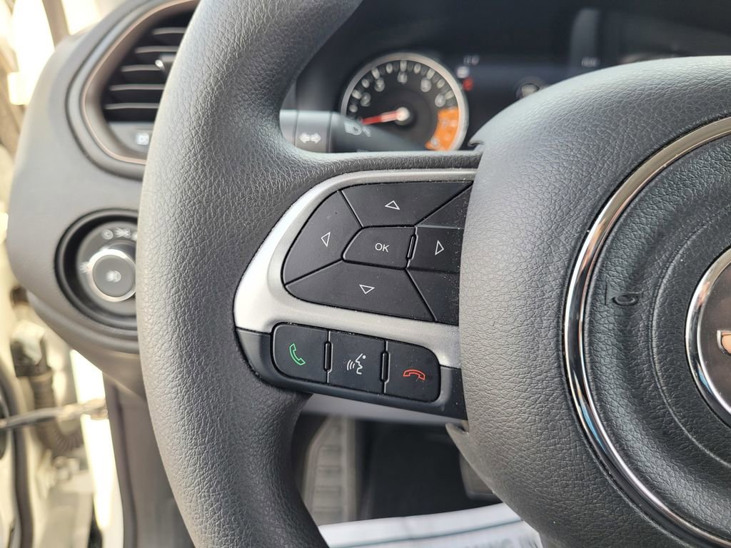 Used 2023 Jeep Renegade Latitude AWD/4WD image 21