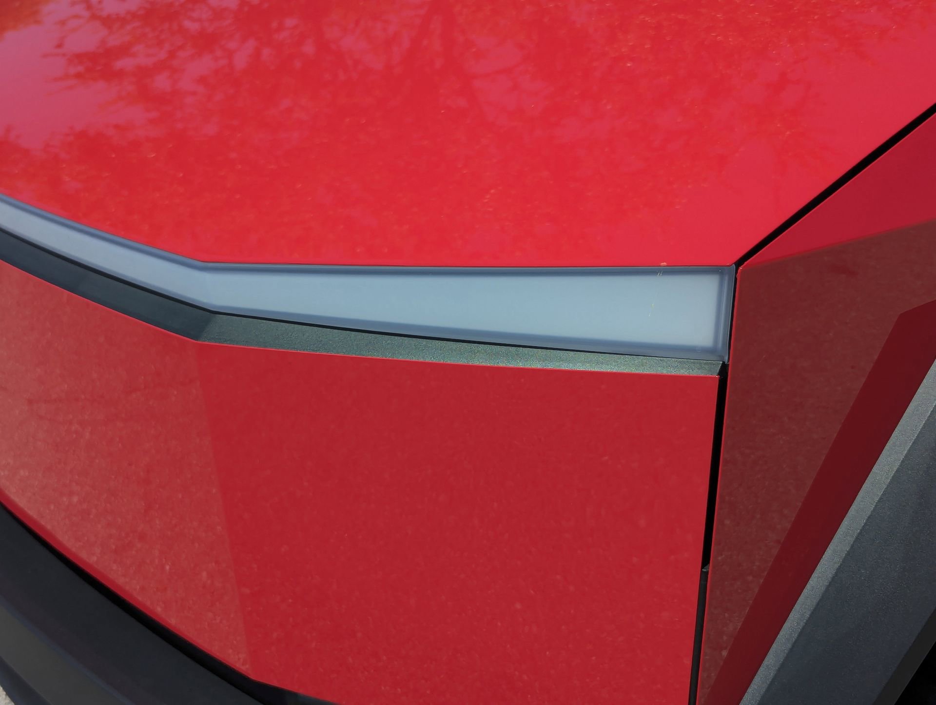 Used 2024 Tesla Cybertruck AWD Crew Cab image 9