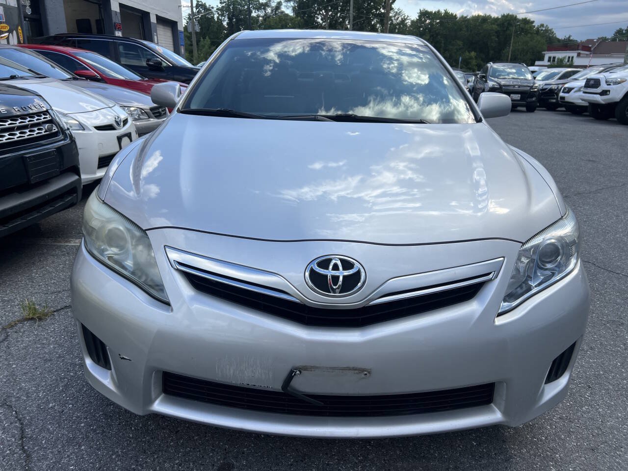 Used 2010 Toyota Camry Hybrid FWD image 2