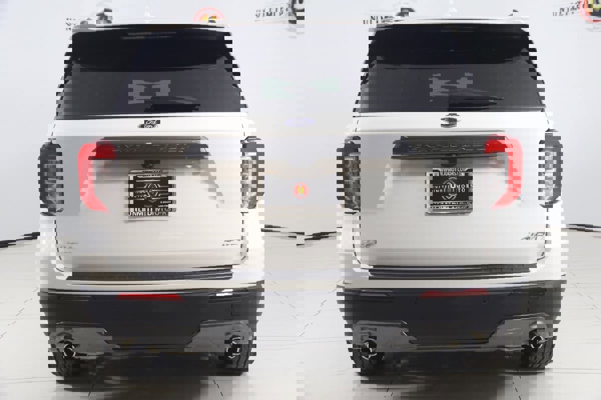 Used 2023 Ford Explorer XLT w/ Equipment Group 202A image 47