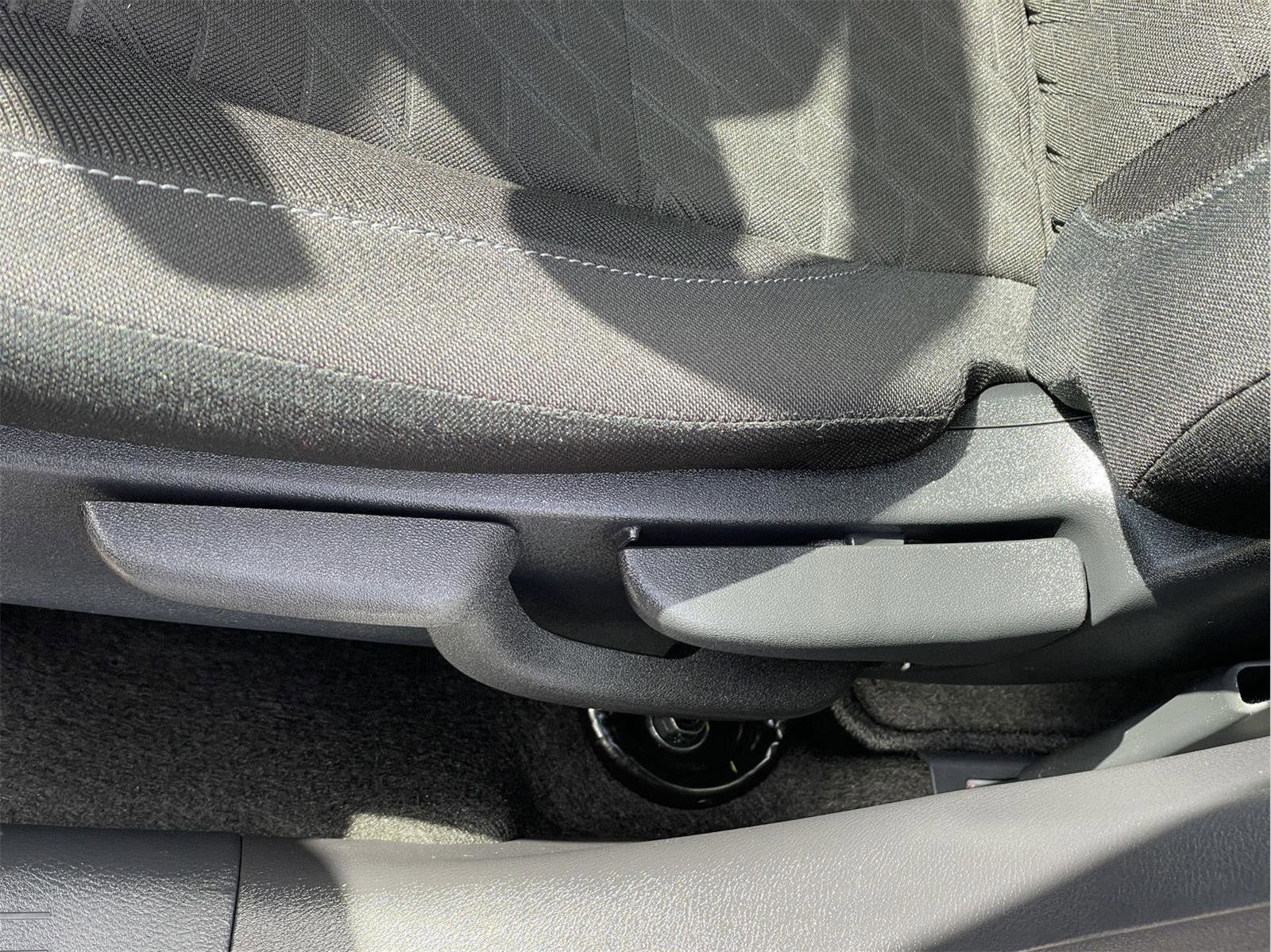 Used 2024 Nissan Kicks SV image 22