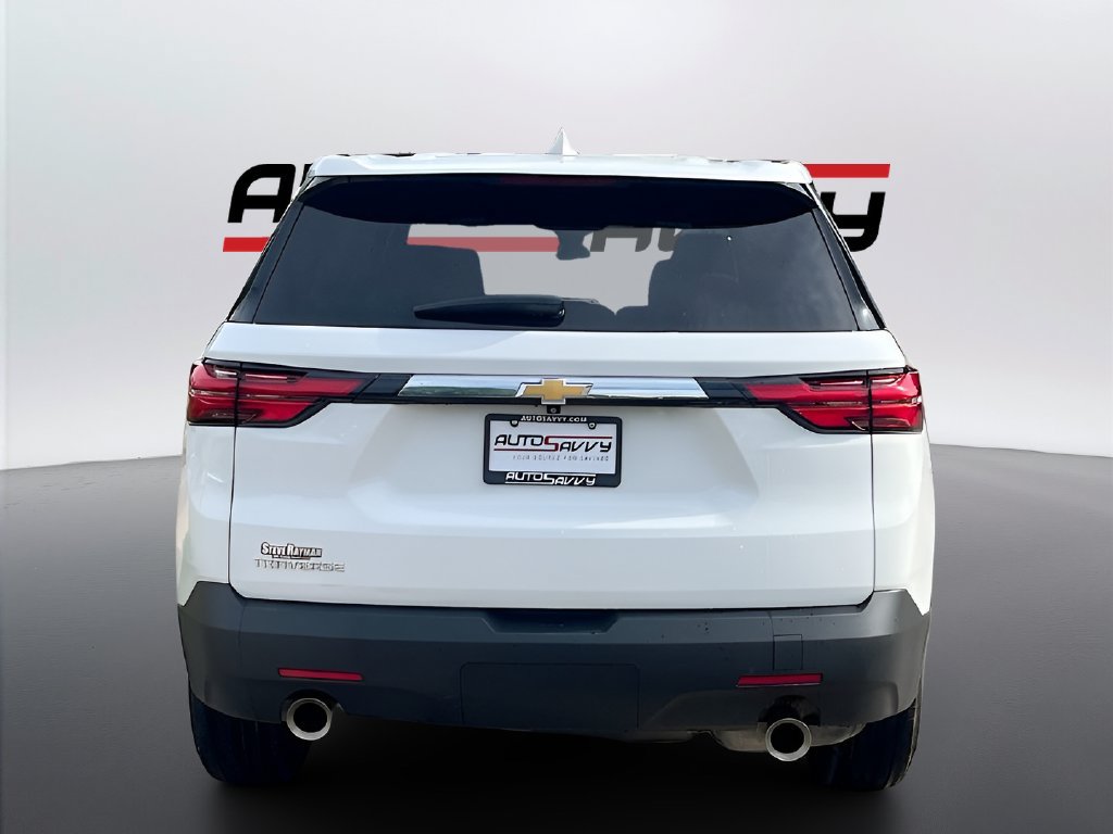Used 2023 Chevrolet Traverse LS w/ Safety Package FWD image 6