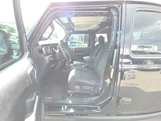 Used 2023 Jeep Gladiator Sport AWD/4WD image 14