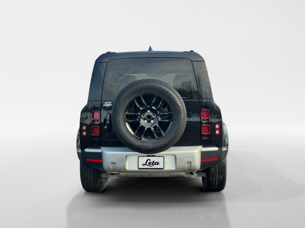 Used 2025 Land Rover Defender 110 S image 5