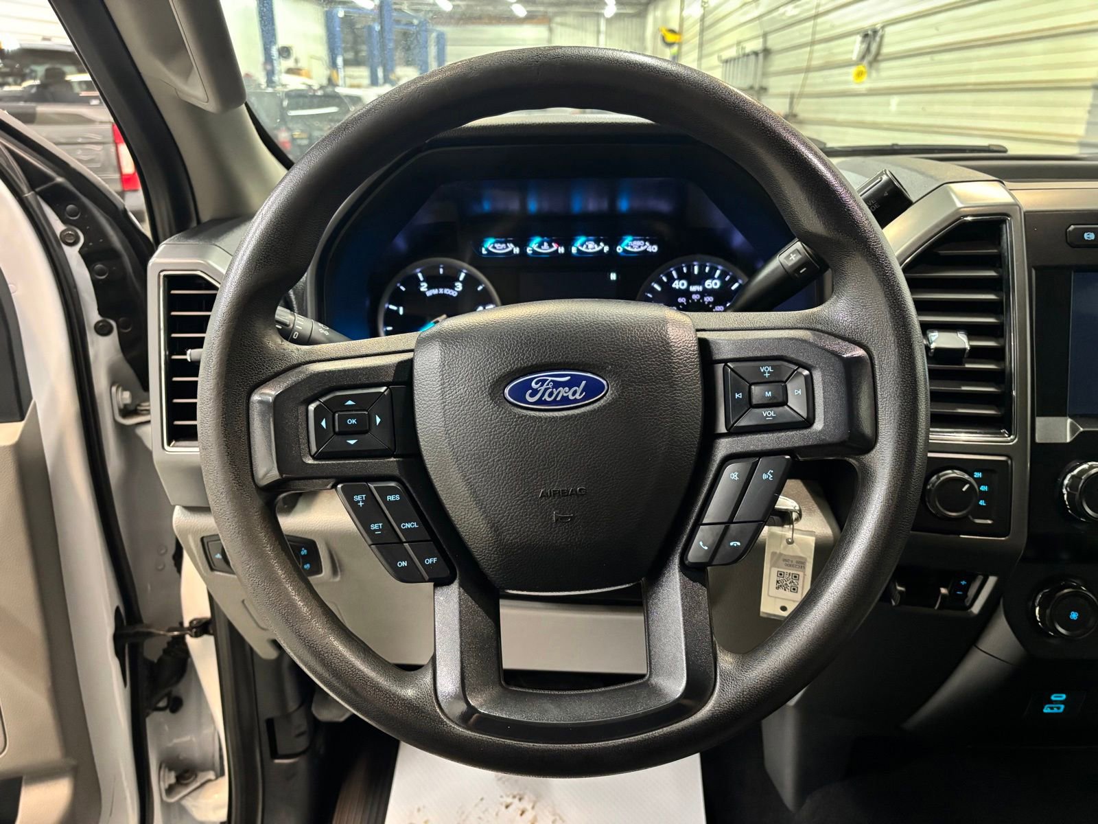 Used 2020 Ford F250 XLT w/ FX4 Off-Road Package AWD/4WD image 15