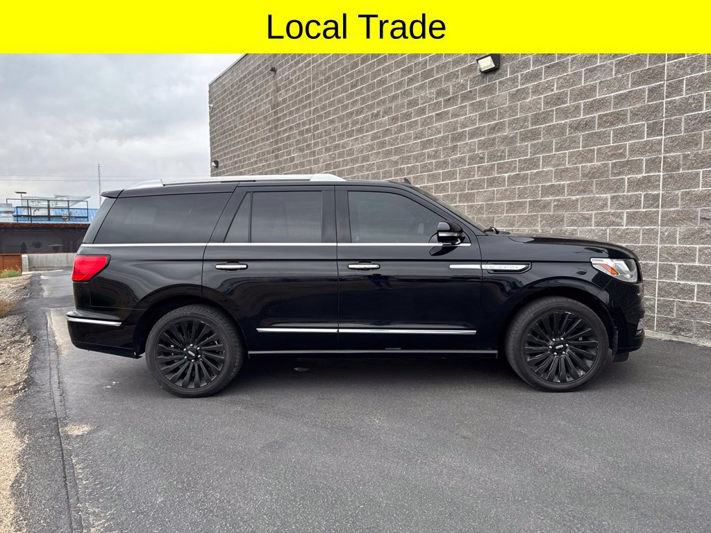 Used 2018 Lincoln Navigator Reserve AWD/4WD image 4