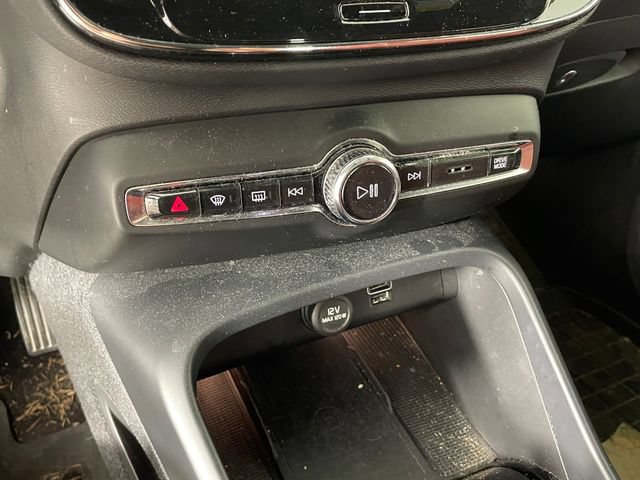 Used 2019 Volvo XC40 T5 Inscription AWD/4WD image 8