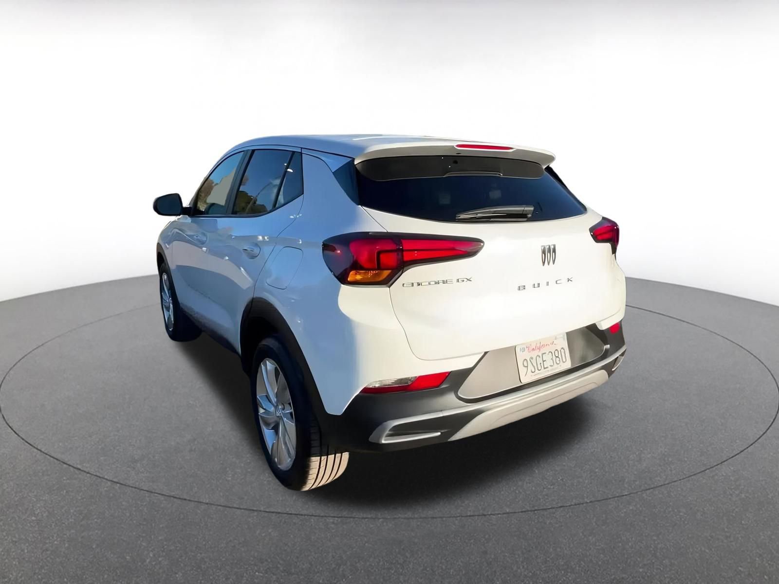 Used 2025 Buick Encore GX Preferred image 11