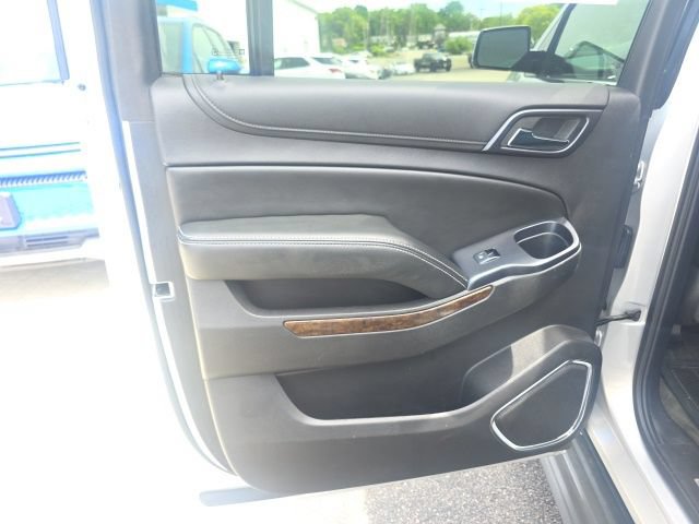 Used 2015 Chevrolet Suburban LT AWD/4WD image 27