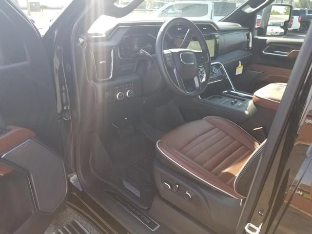 New 2026 GMC Sierra 2500 Denali Ultimate AWD/4WD image 6