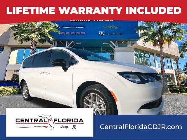 New 2026 Chrysler Voyager LX image 1