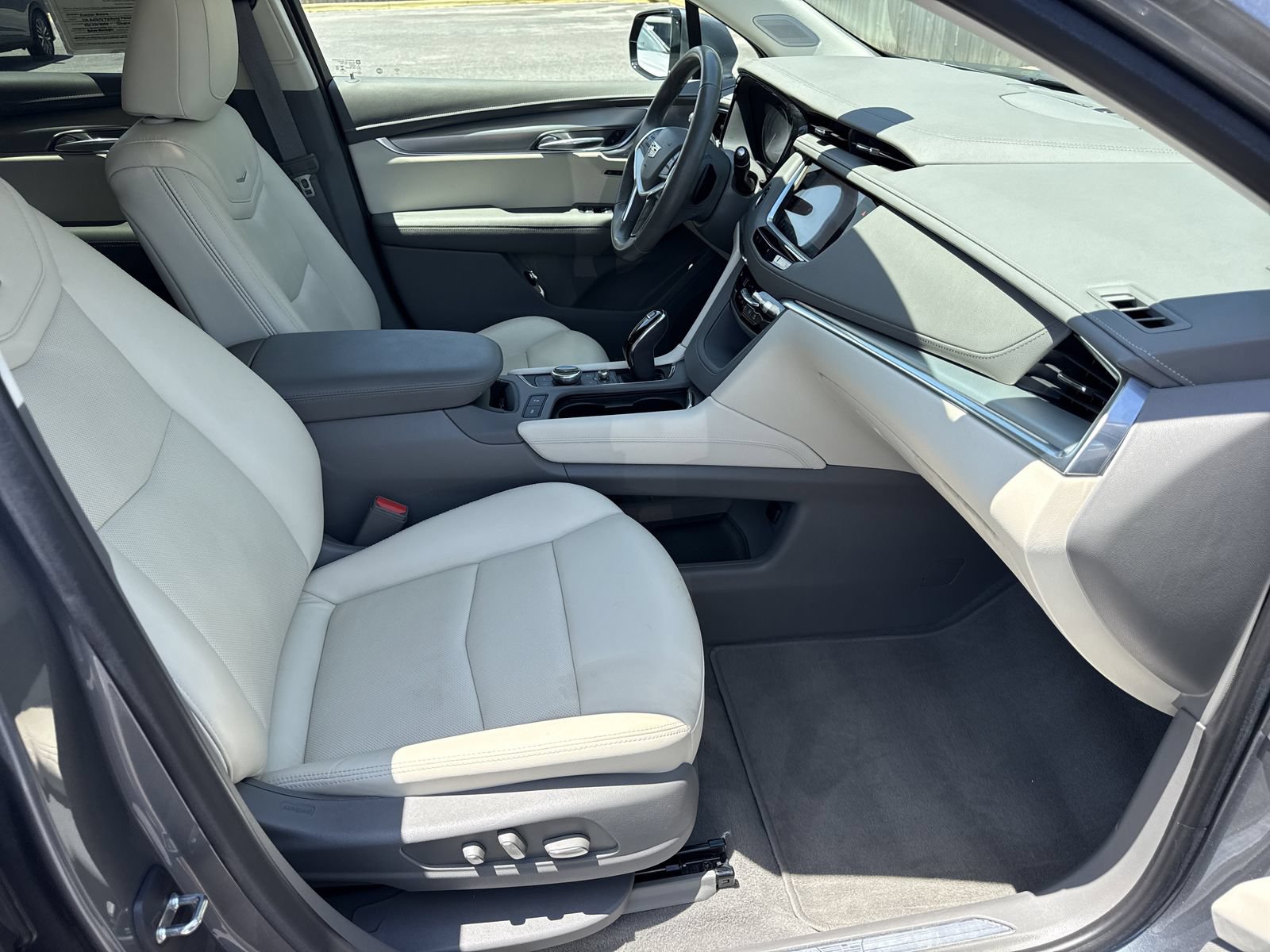 Used 2021 Cadillac XT5 Premium Luxury FWD image 41