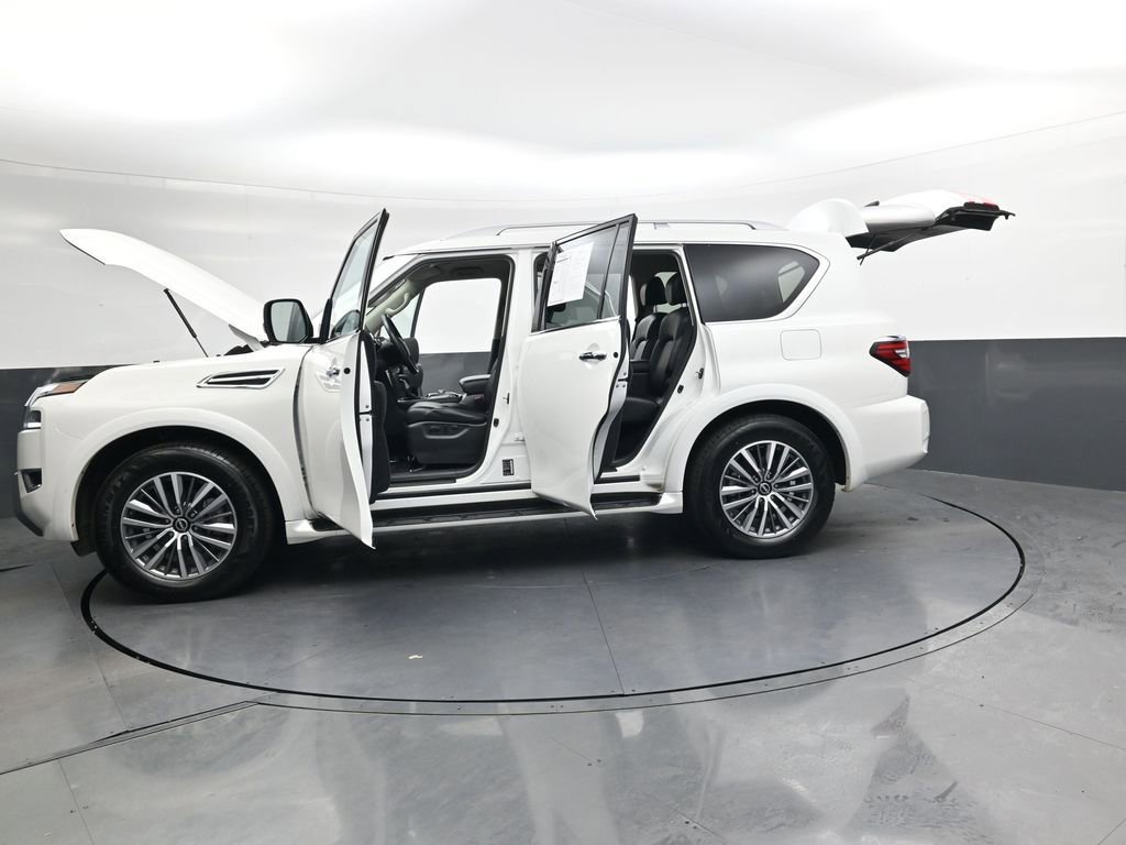 Used 2024 Nissan Armada SL w/ Captain's Chairs Package image 54