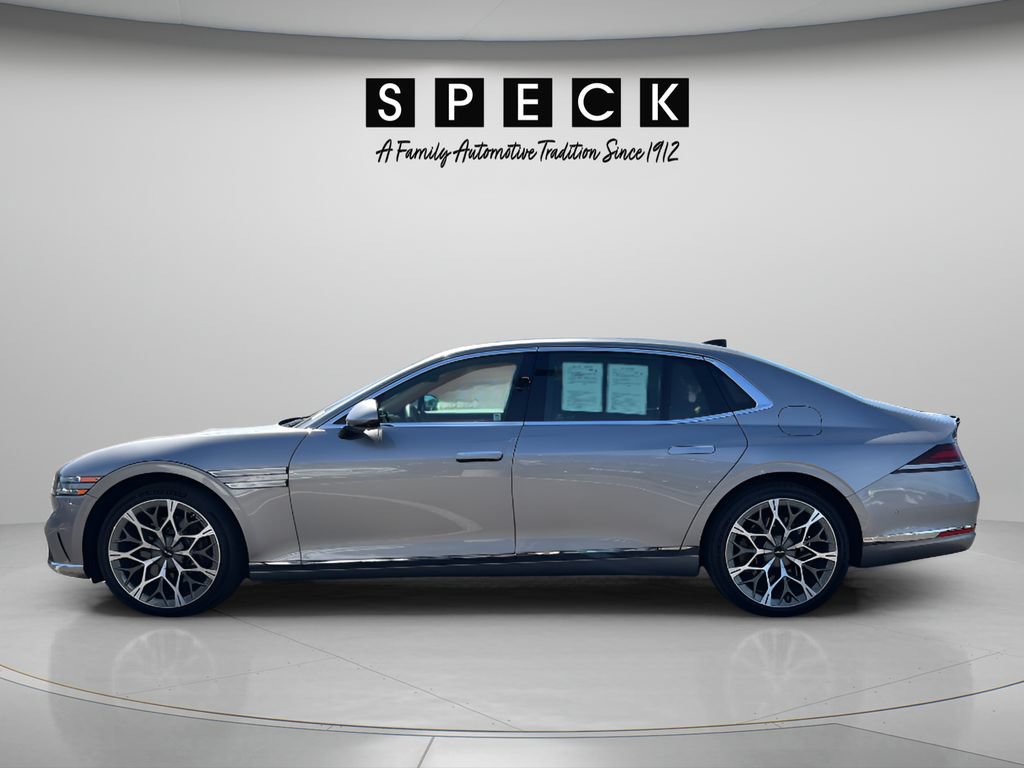 Used 2025 Genesis G90 3.5T AWD/4WD image 2
