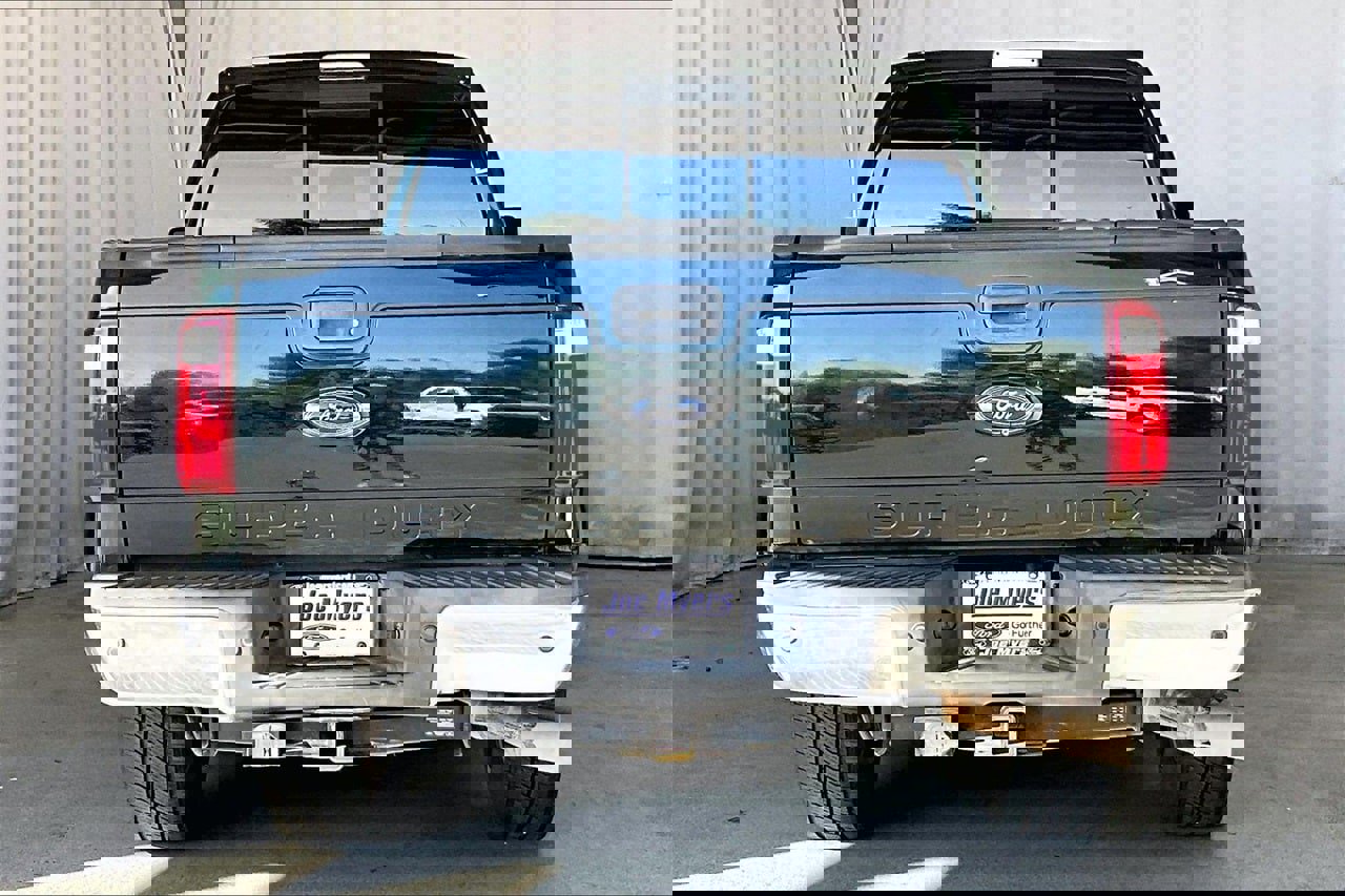 Used 2015 Ford F250 Lariat w/ Lariat Ultimate Package image 4