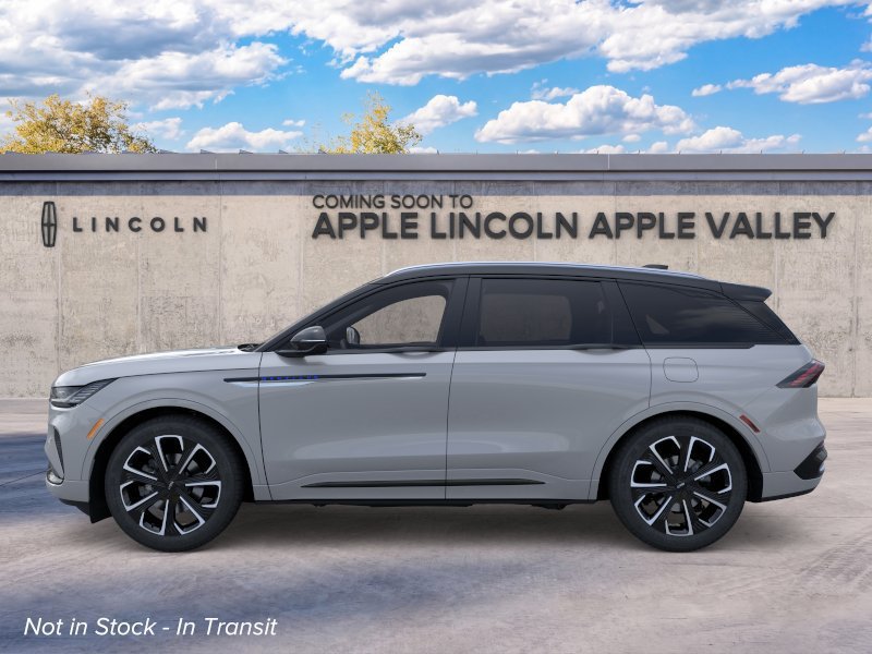 New 2026 Lincoln Nautilus Reserve AWD/4WD image 3
