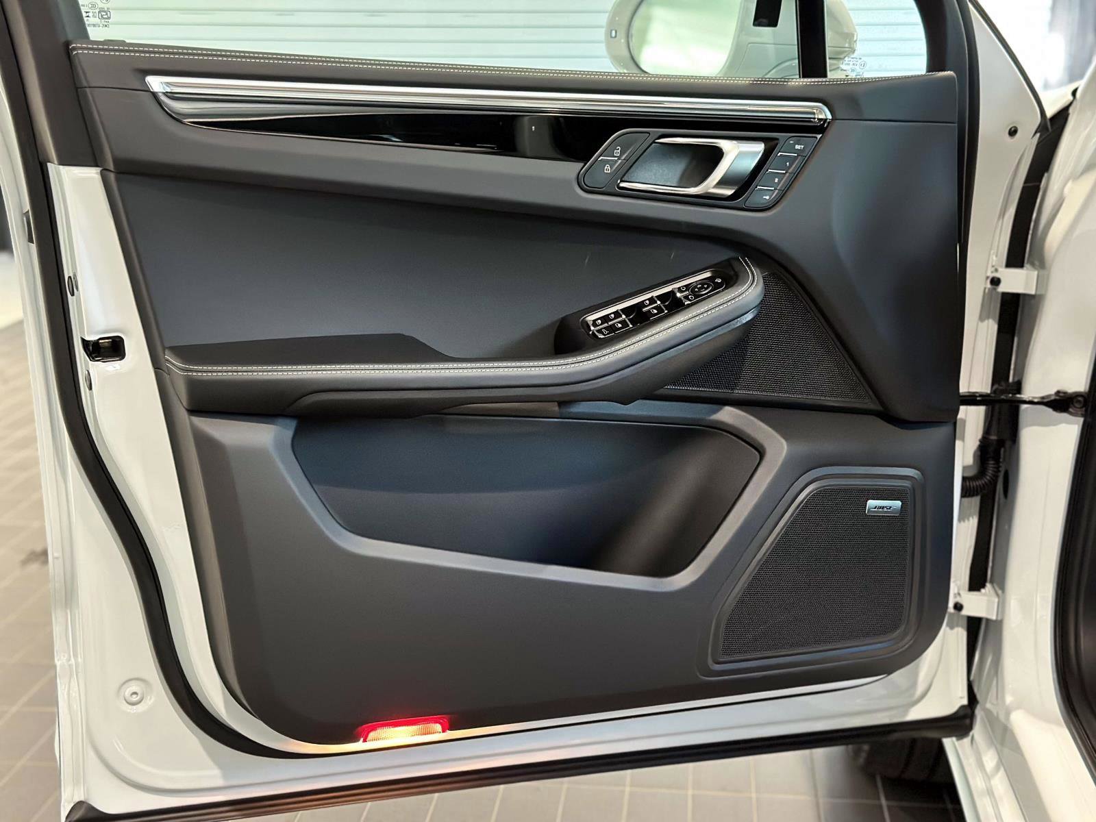 New 2026 Porsche Macan S image 18