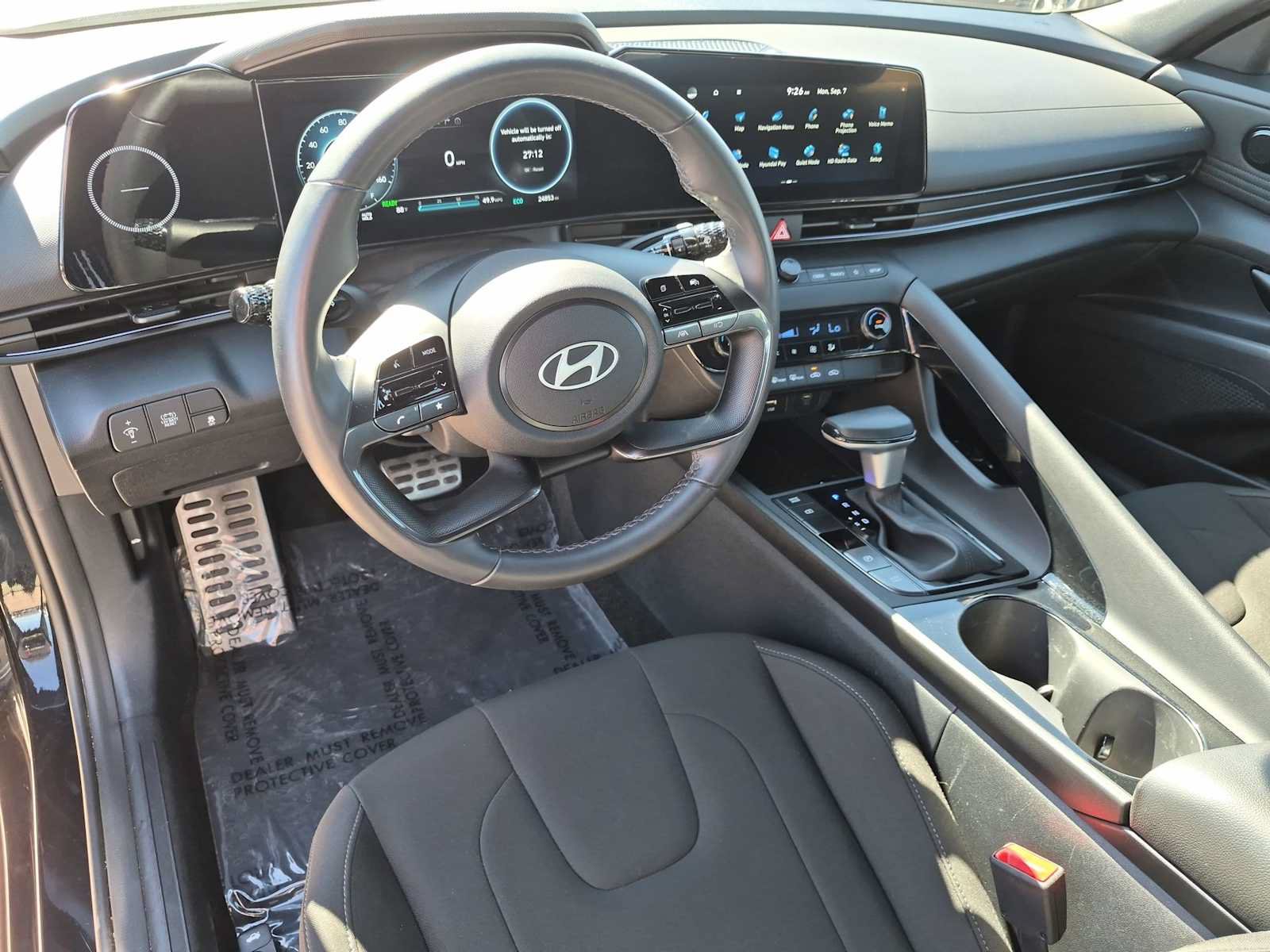 Used 2025 Hyundai Elantra SEL FWD image 10