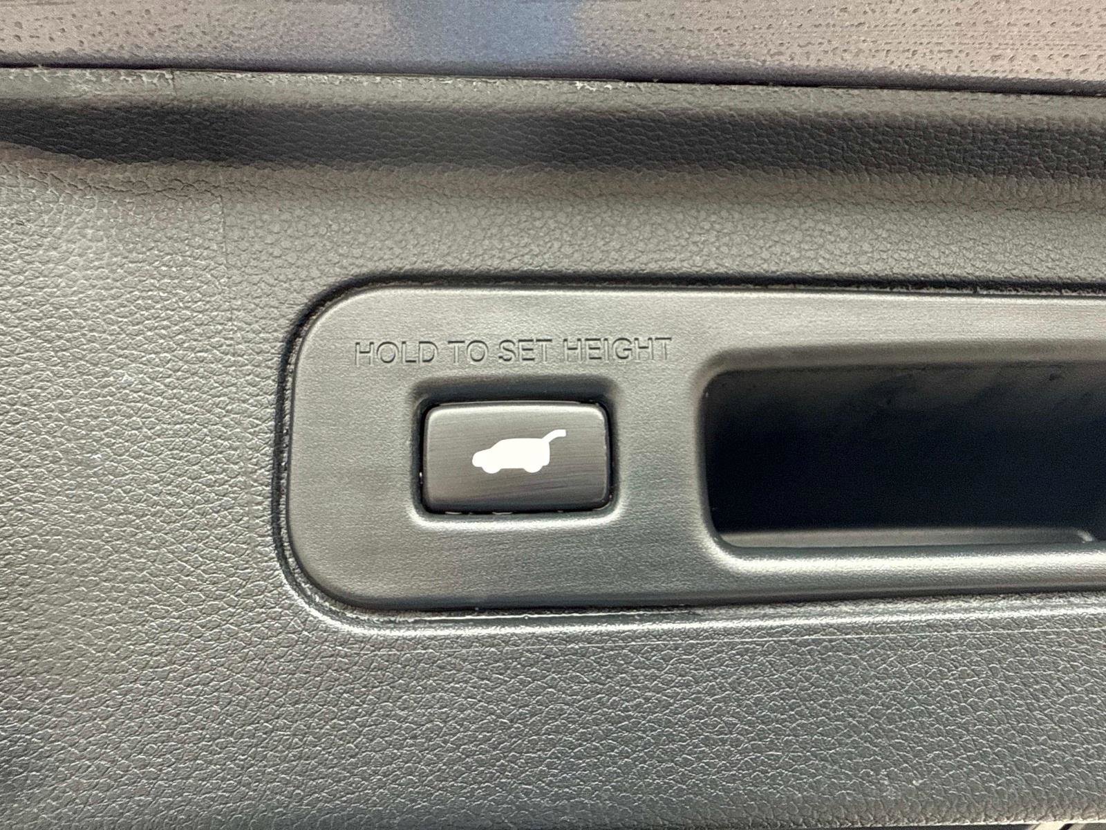 Certified 2024 Honda Pilot EX-L image 13