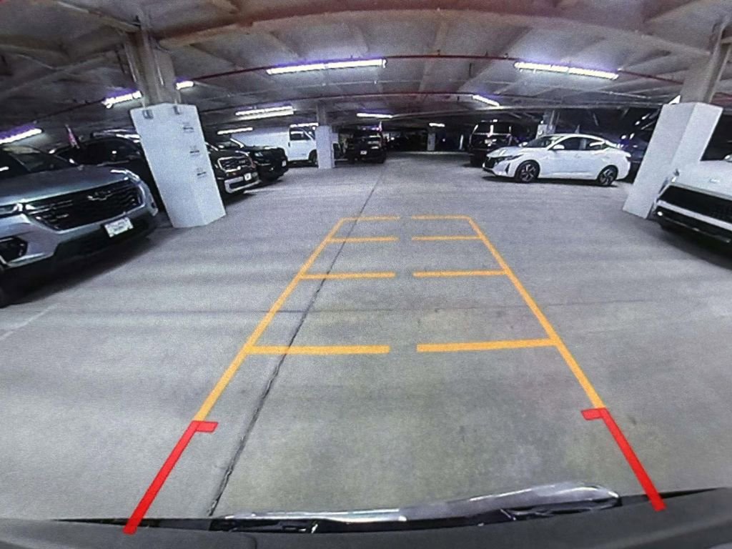 Used 2023 GMC Acadia Denali w/ Black Diamond Edition image 26