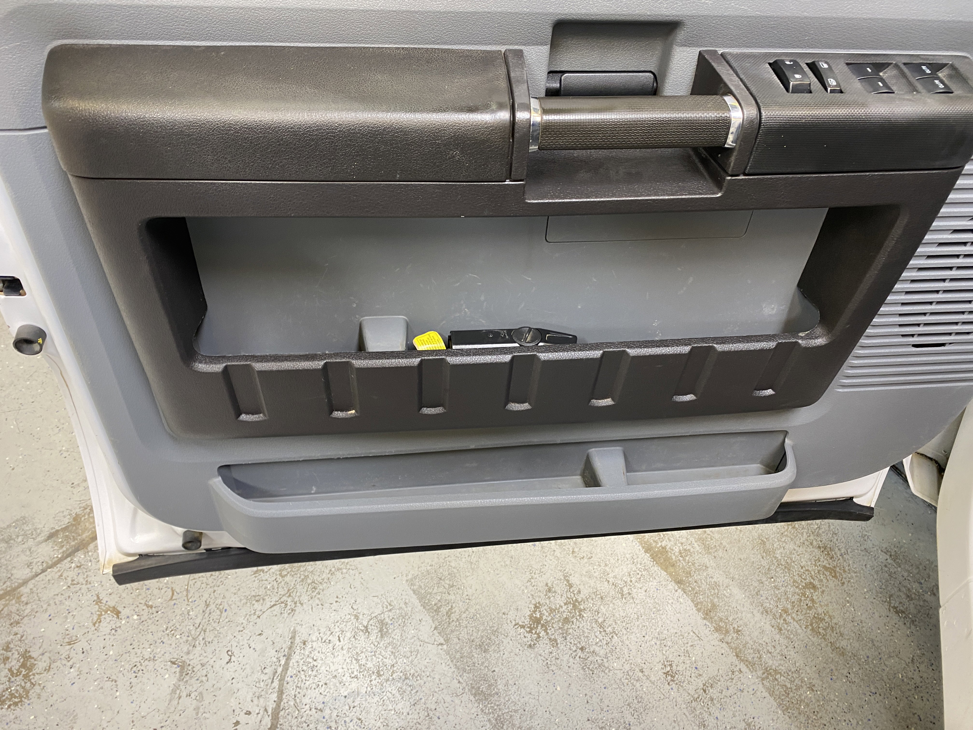 Used 2016 Ford F350 XL w/ Power Equipment Group image 20