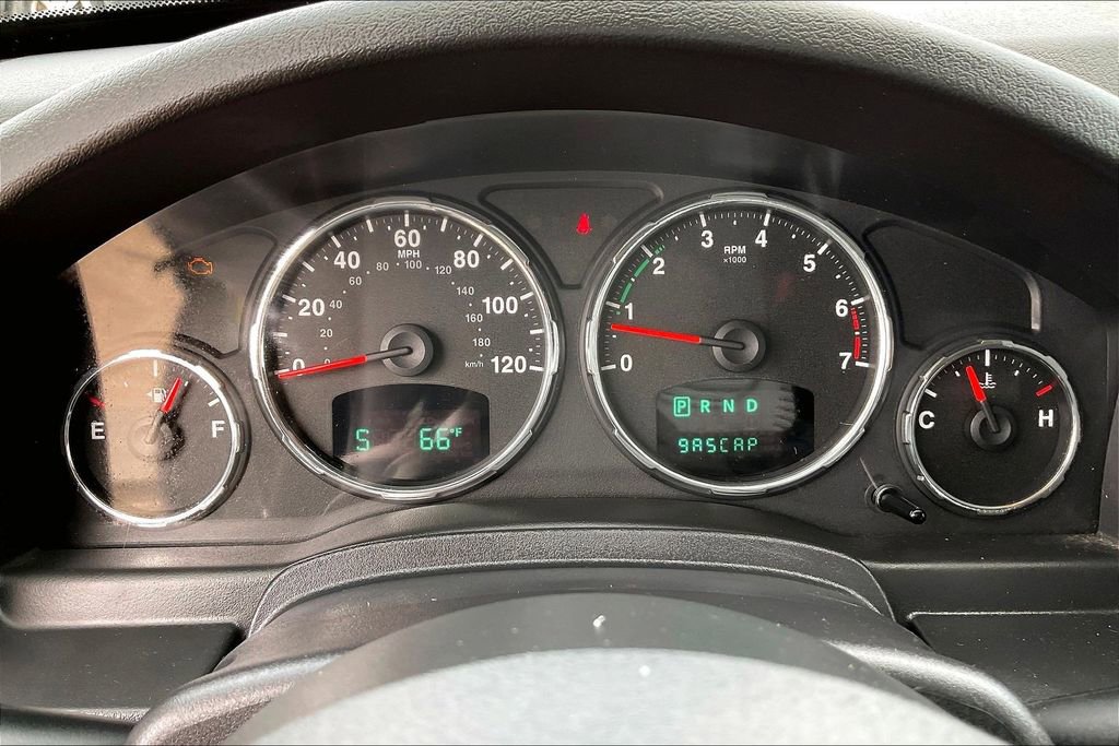 Used 2012 Jeep Liberty Sport w/ Driver Convenience Group image 12