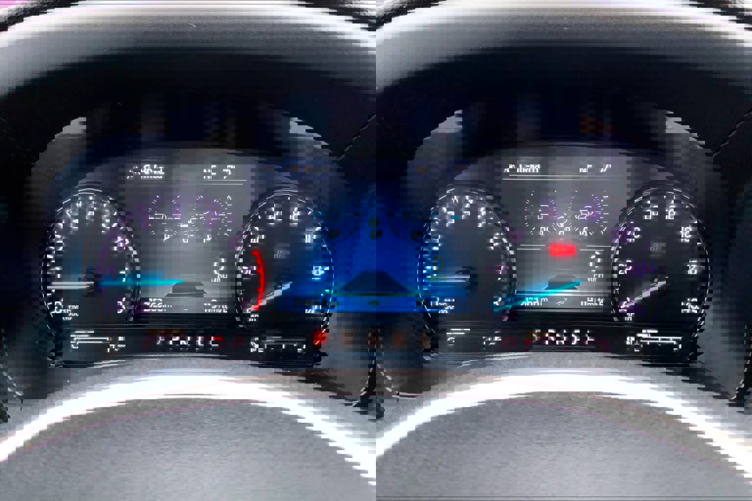 Used 2024 Ford Explorer XLT RWD image 26