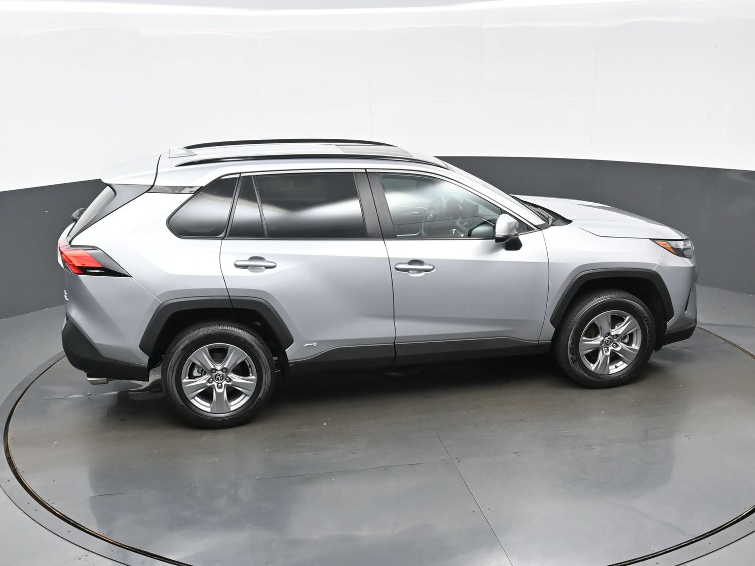 Used 2022 Toyota RAV4 XLE w/ Convenience Package AWD/4WD image 42