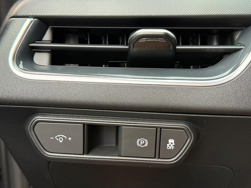 New 2025 Kia K4 EX image 16