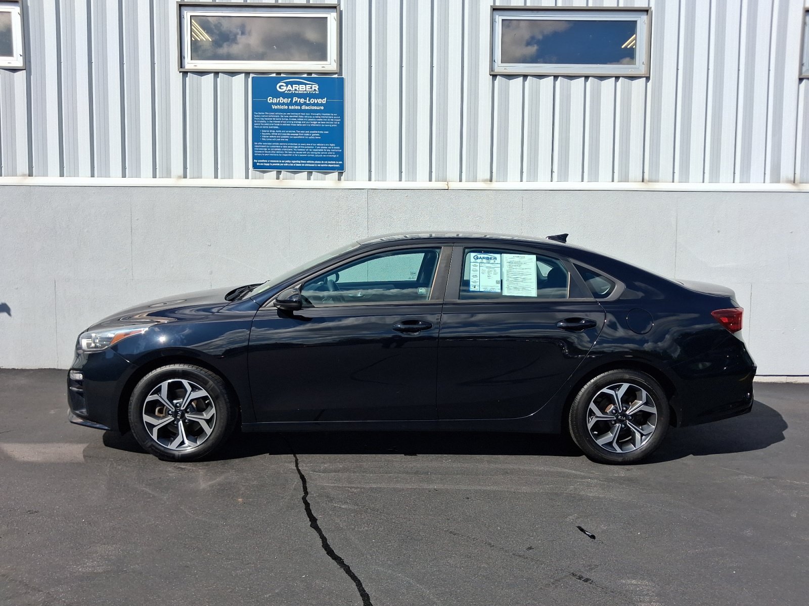 Used 2019 Kia Forte LXS FWD image 2