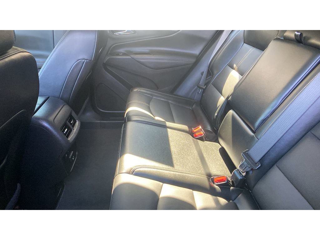 Used 2023 Chevrolet Equinox Premier image 17