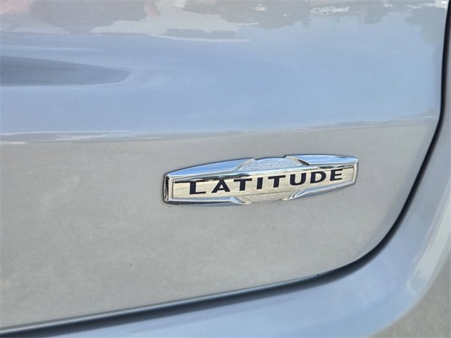 Used 2024 Jeep Compass Latitude image 12