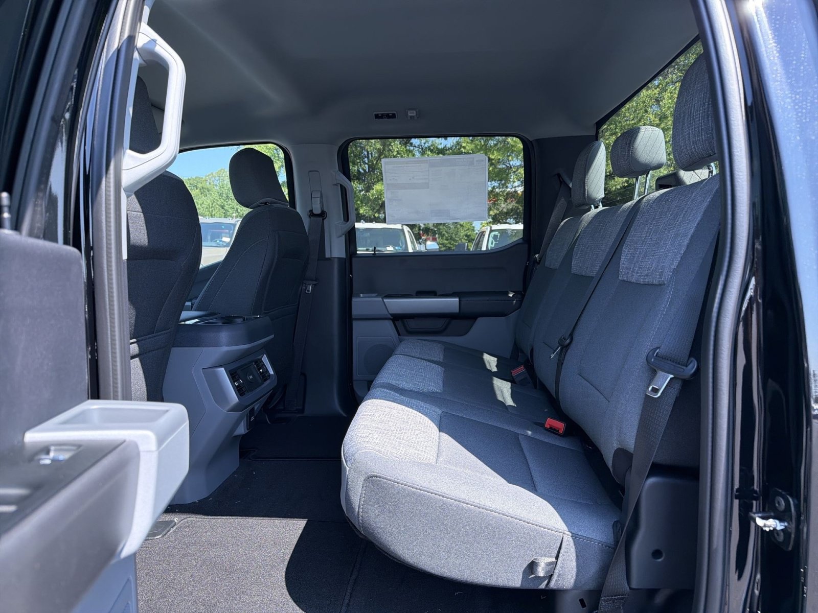 New 2026 Ford F350 XLT w/ 360-Degree Camera Package AWD/4WD image 29