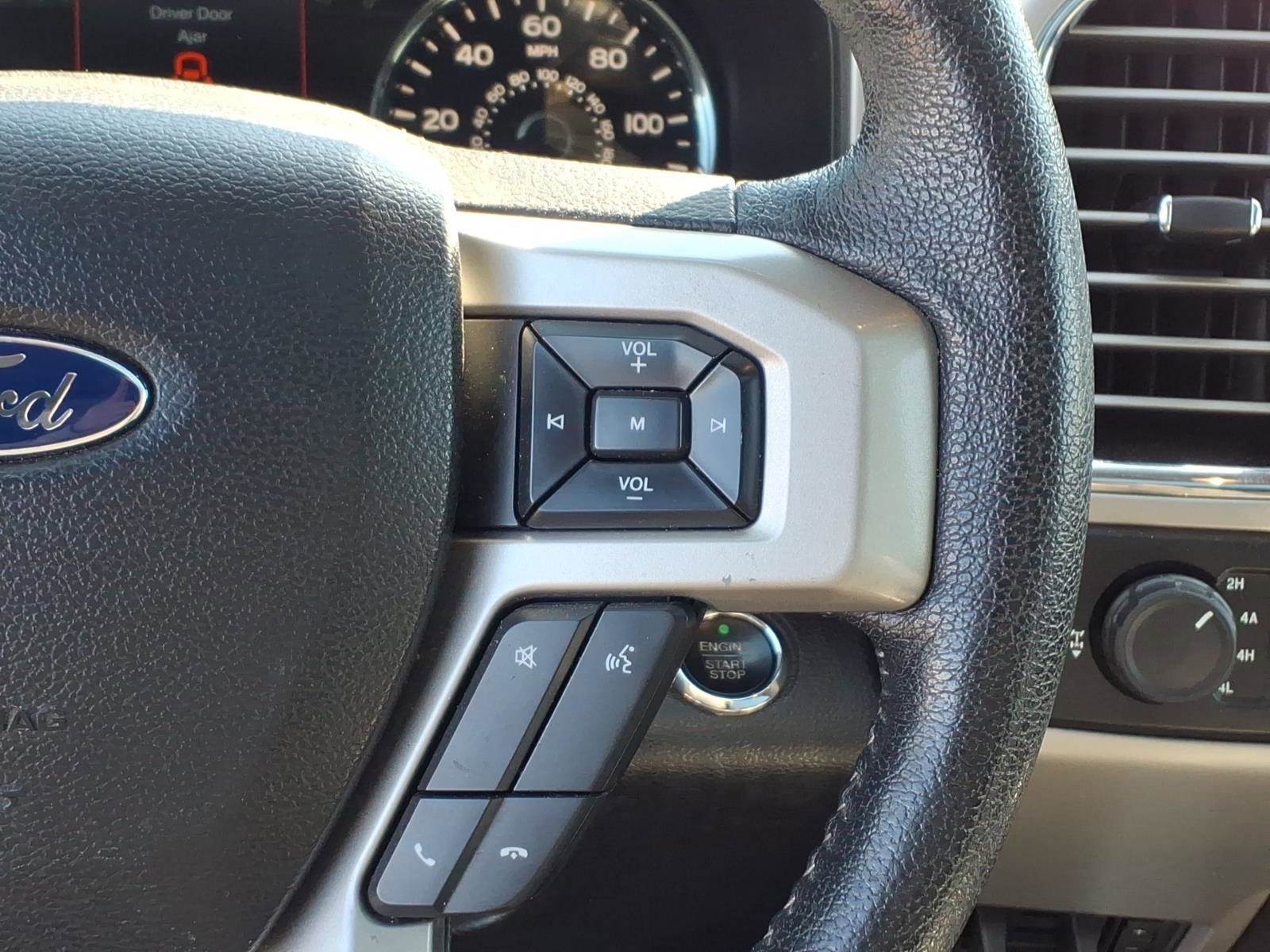 Used 2015 Ford F150 Lariat image 19