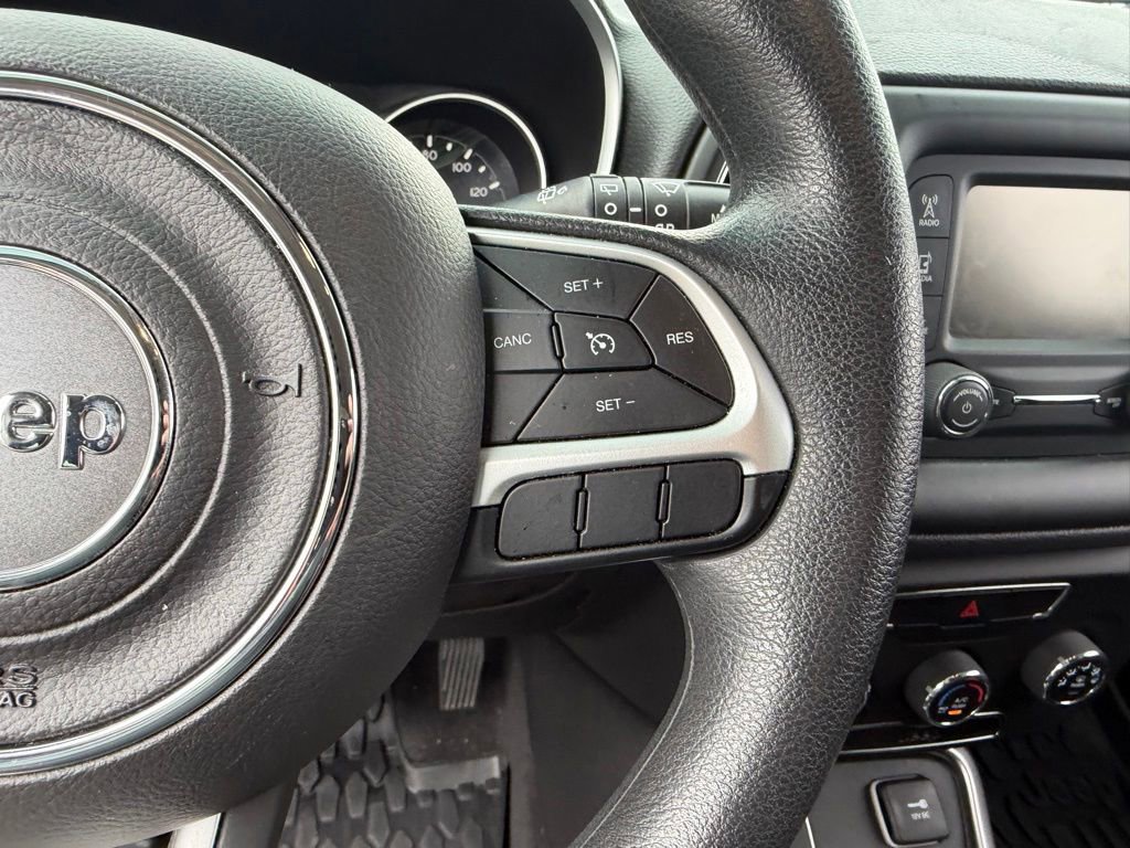 Used 2018 Jeep Compass Sport FWD image 26