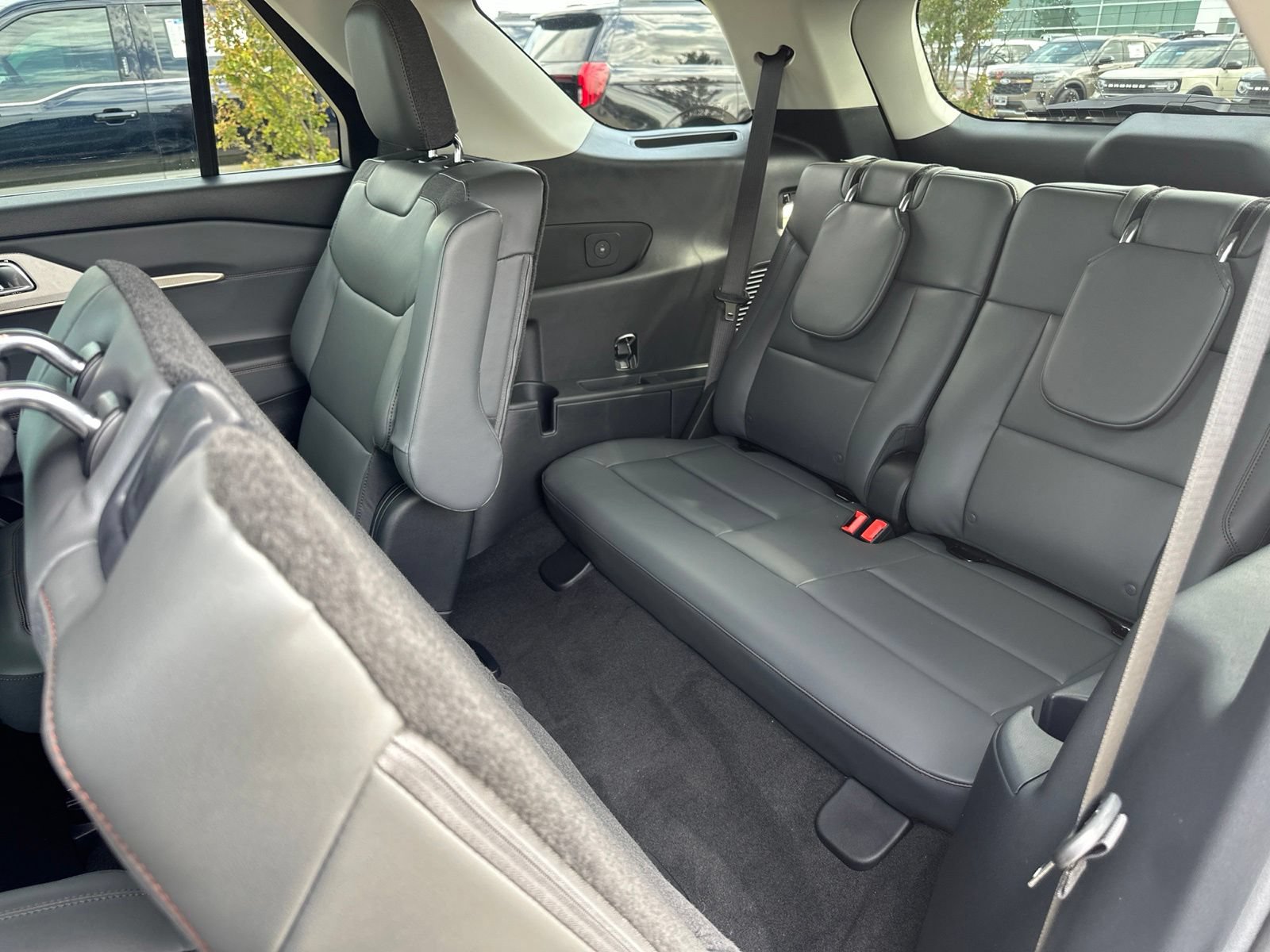 New 2026 Ford Explorer Active w/ Active Comfort Package RWD image 14