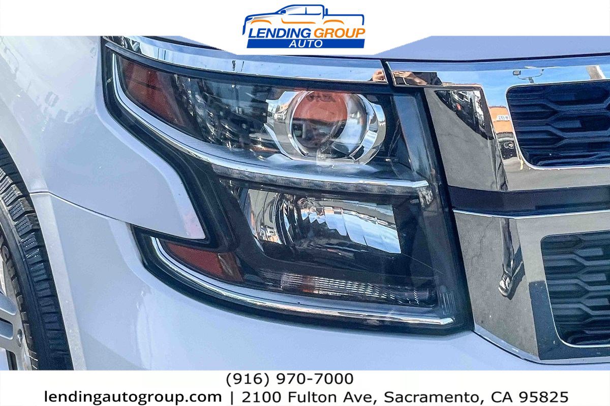 Used 2020 Chevrolet Suburban LT w/ Luxury Package image 7