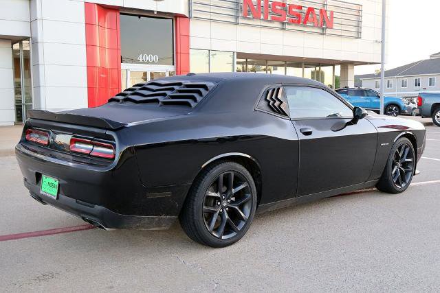Used 2022 Dodge Challenger R/T RWD image 7